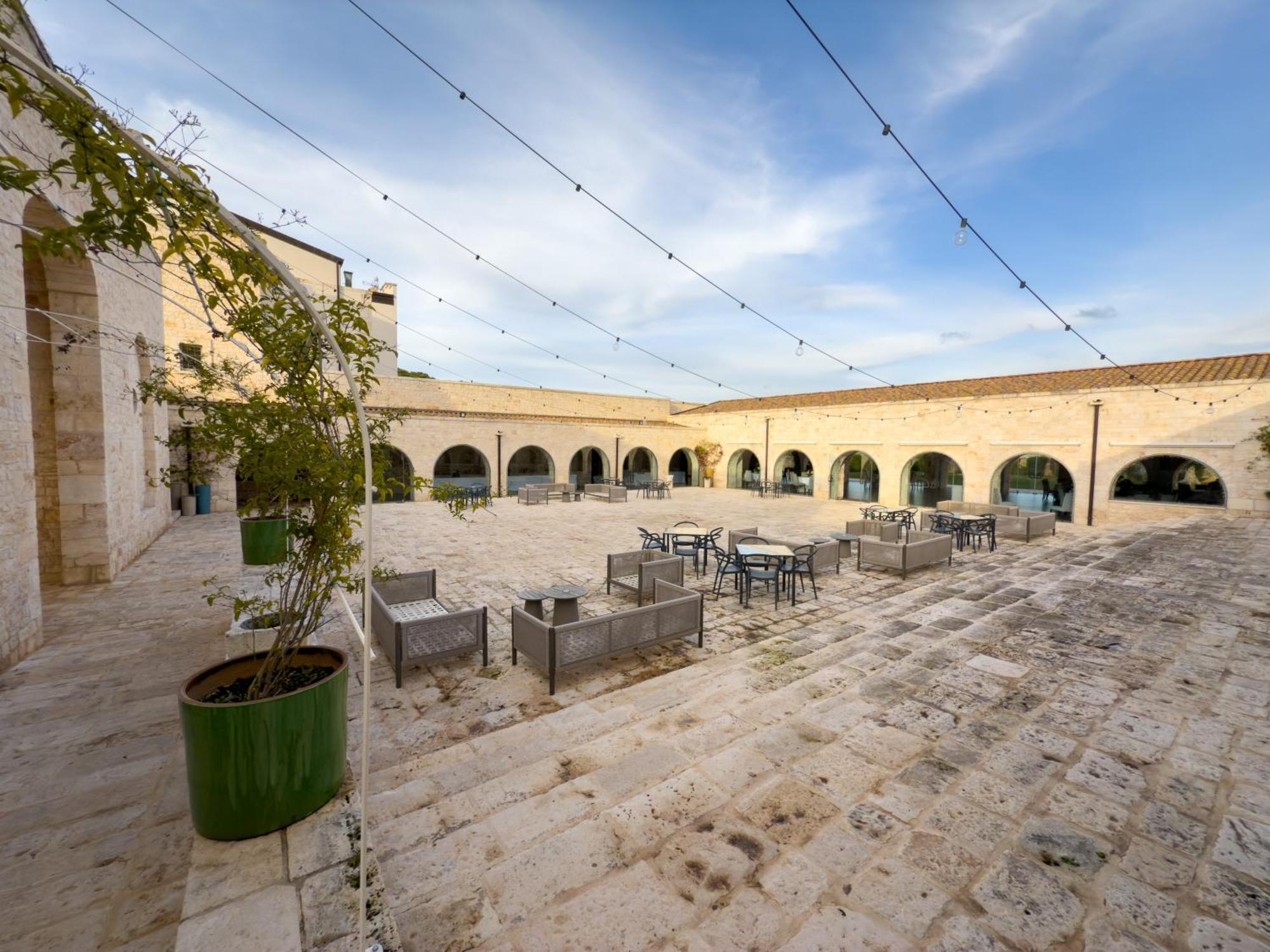 Hotel Relais Il Santissimo Turi Esterno foto